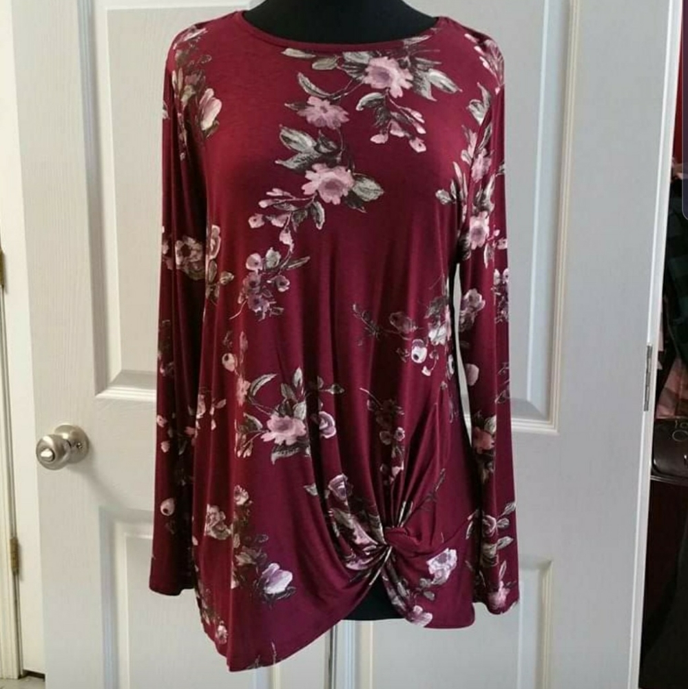 Brand New Boutique Floral Tunic Rayon Front Knot